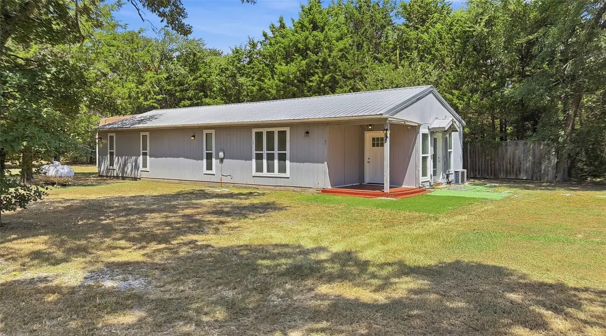 45 Country Place Lane, Valley View, TX 76272 - #1