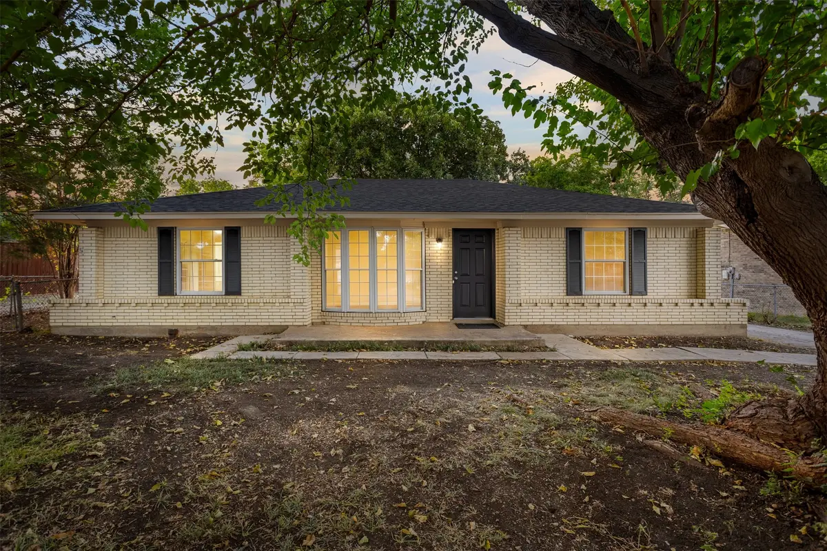 509 E Williamsburg Manor, Arlington, TX 76014 - #1