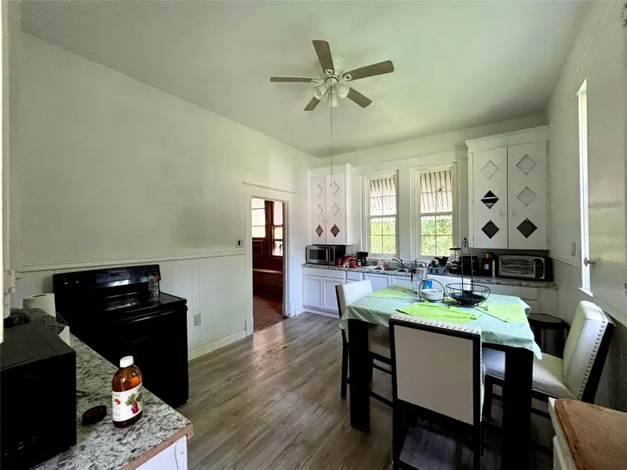 504 Brown Avenue, Paris, TX 75460 - #2