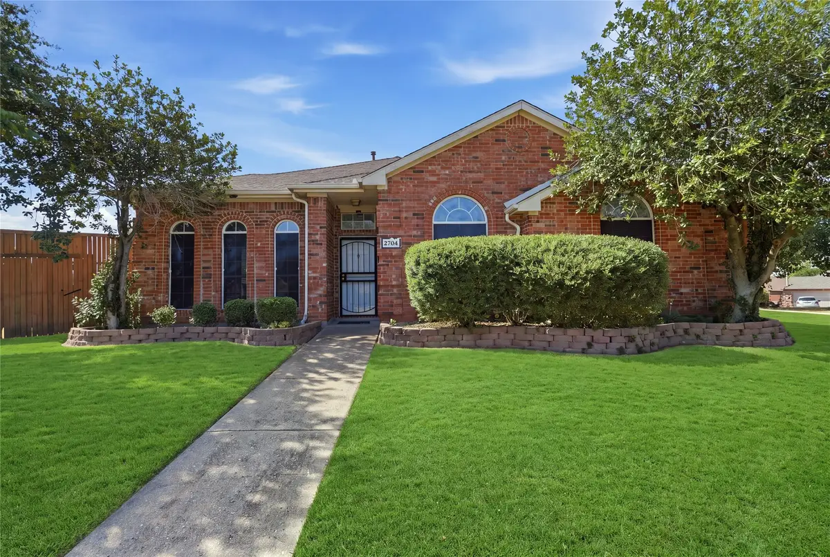 2704 Oak Creek, Mesquite, TX 75181 - #1