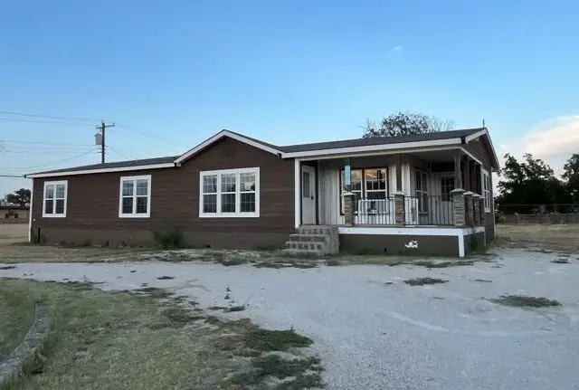 209 N Avenue C, Knox City, TX 79529 - #1