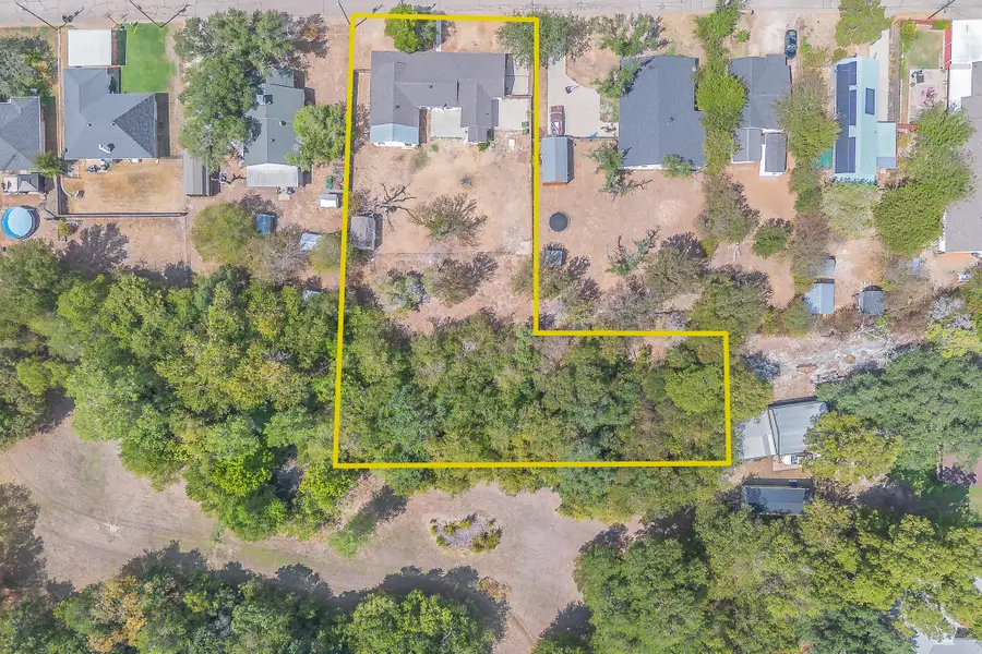 307 Ross Avenue, Glen Rose, TX 76043 - #2