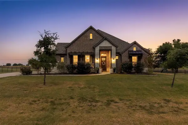 157 Daniel Drive, Van Alstyne, TX 75495