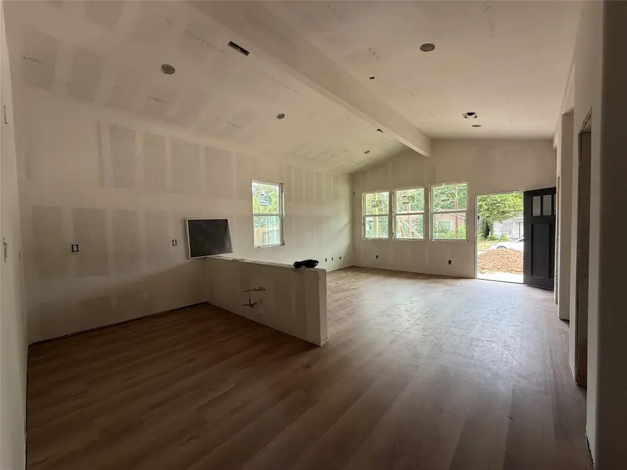 2723 Gertrude Avenue, Dallas, TX 75210 - #3