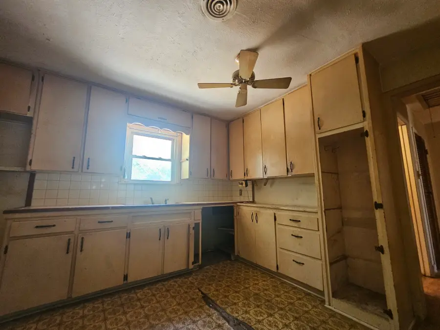 540 Harrison Lane, Hurst, TX 76053 - #3