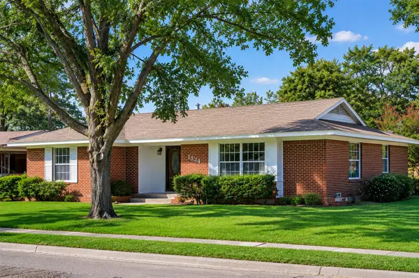 1824 Westway Avenue, Garland, TX 75042