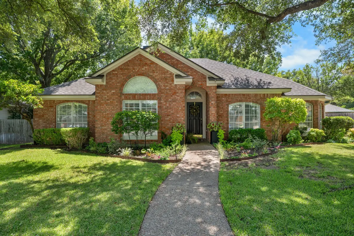 9604 Yellowstone Road, Waco, TX 76712 - #1