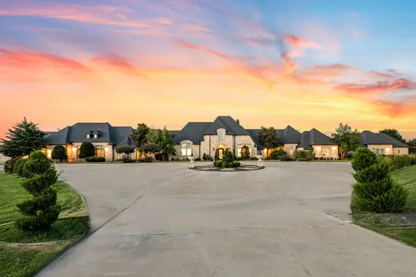 1705 Bison Meadow Lane, Heath, TX 75032