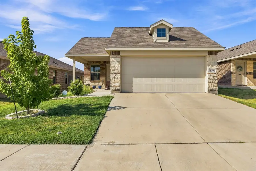 5709 Honey Creek Street, Fort Worth, TX 76179 - #3