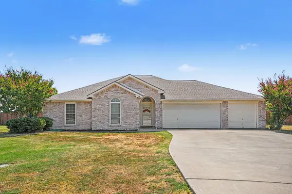 106 Bent Creek Court, Waxahachie, TX 75165