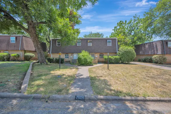 7608 Bridges Avenue, Richland Hills, TX 76118