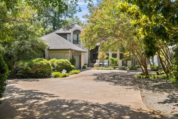 6920 Gaston Avenue, Dallas, TX 75214