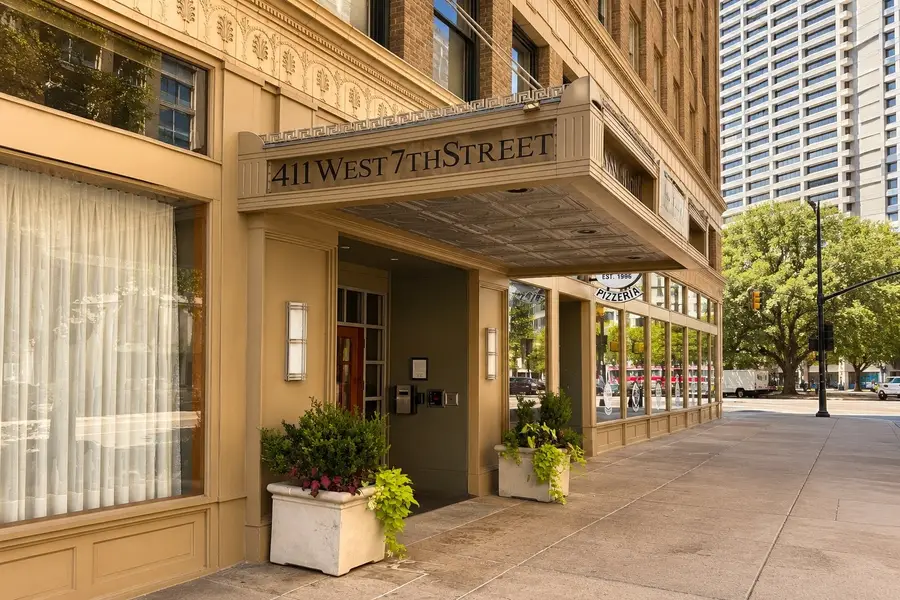 411 W 7th Street #906, Fort Worth, TX 76102 - #2