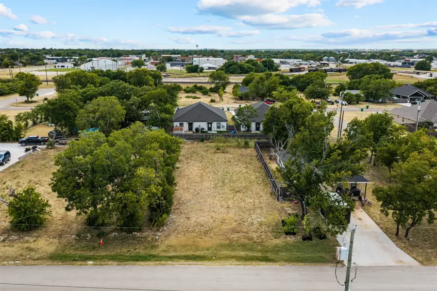 205 Garfield Street, McGregor, TX 76657 - #3
