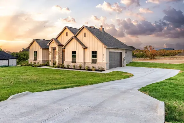 8017 Ranch View Place, Springtown, TX 76082