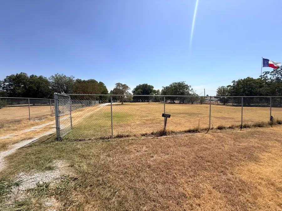 1100 Alford Street, Graham, TX 76450 - #3