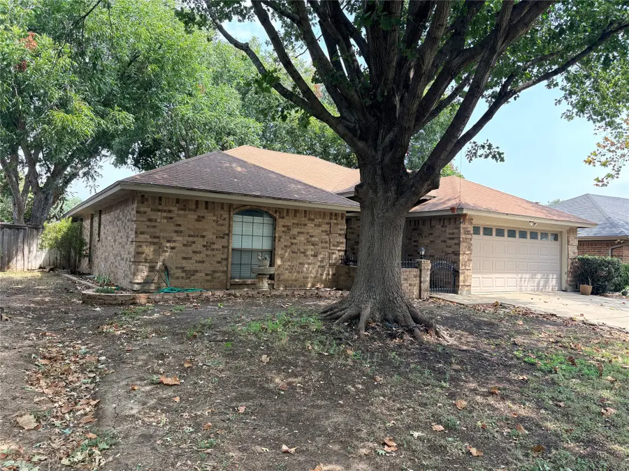 1908 Berrybrook Drive, Fort Worth, TX 76134 - #2