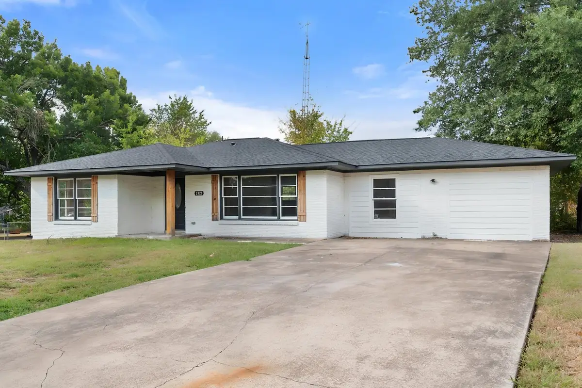 2922 College Circle, Corsicana, TX 75110 - #1