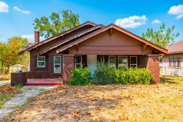 817 Marion Avenue, Fort Worth, TX 76104