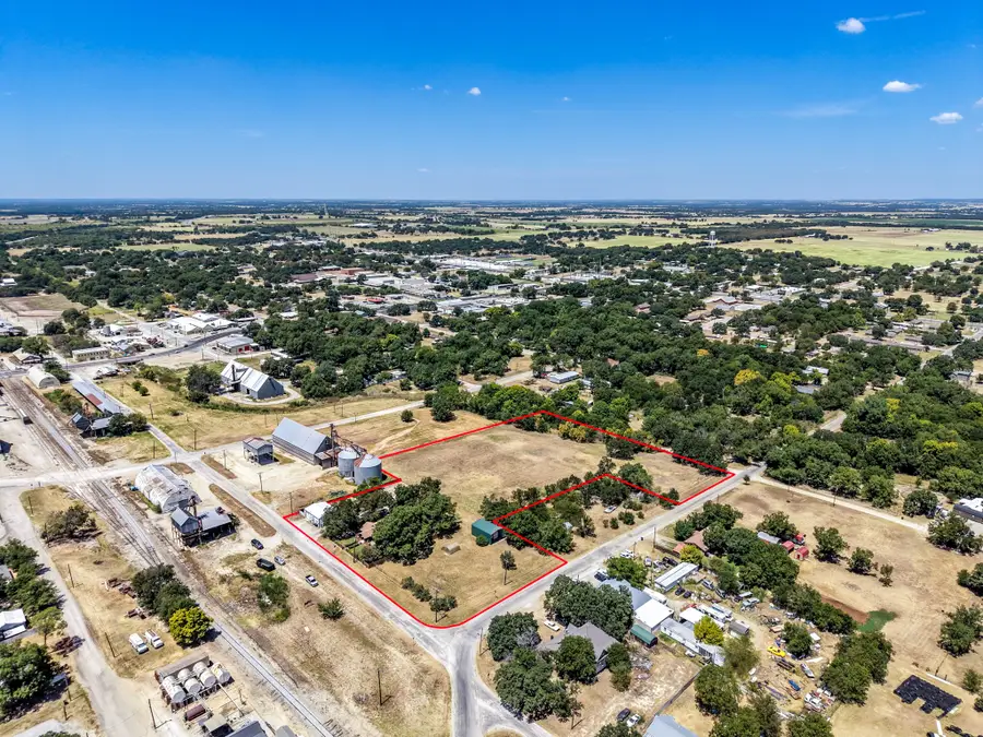509 E Almante Avenue, De Leon, TX 76444 - #3