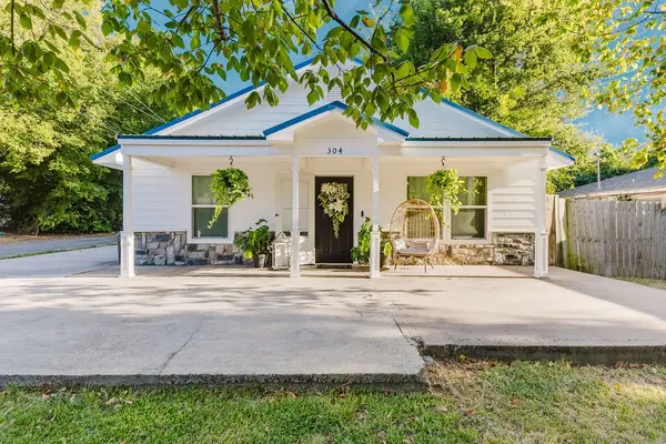304 Jarbo Street, Sulphur Springs, TX 75482