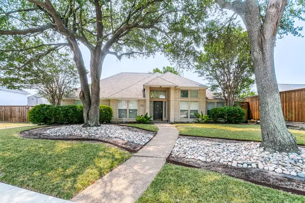 2920 Winding Creek Drive, Plano, TX 75023