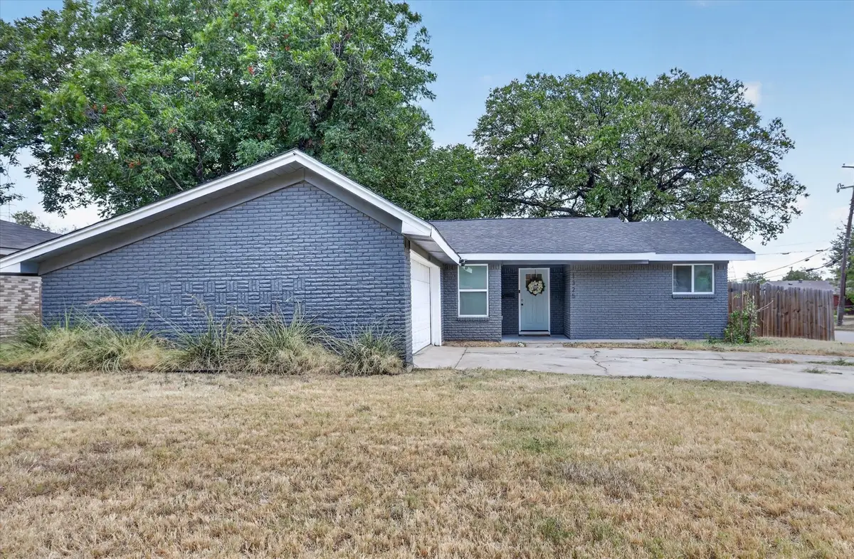 1325 Cloverdale Drive, Fort Worth, TX 76134 - #1
