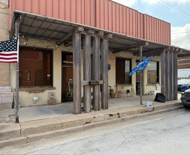 105 S Pearl Street, Mart, TX 76664 - #1