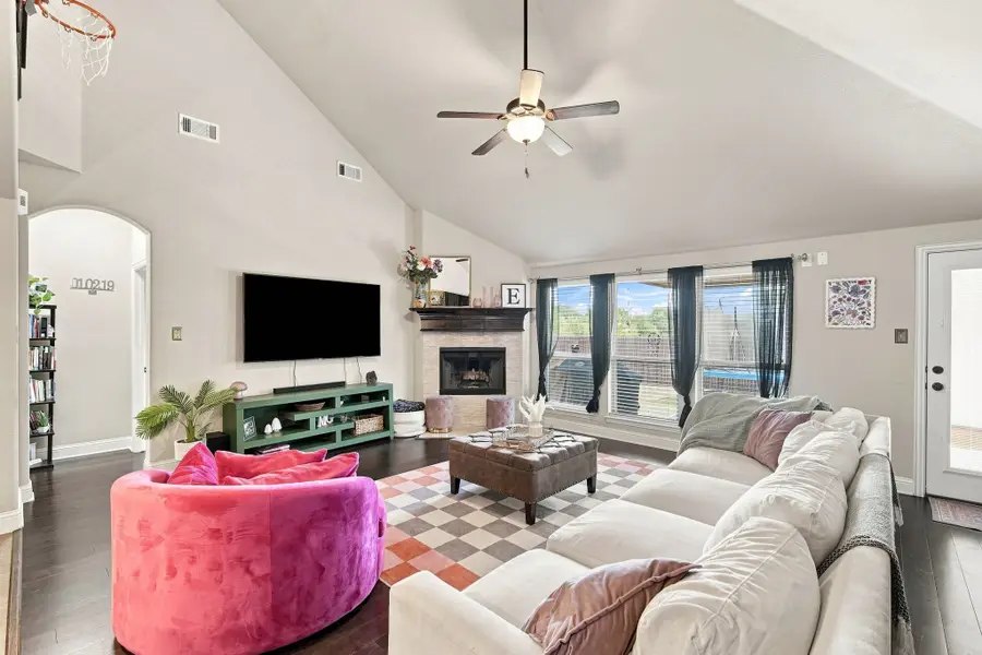 910 Westminster Drive, Midlothian, TX 76065 - #3