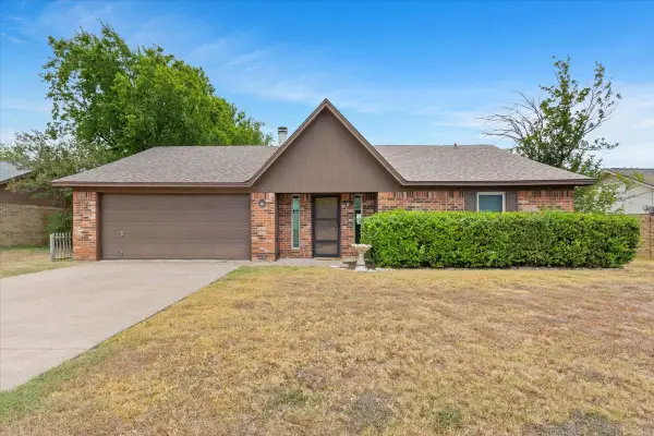 928 Vail Highlands, Hewitt, TX 76643