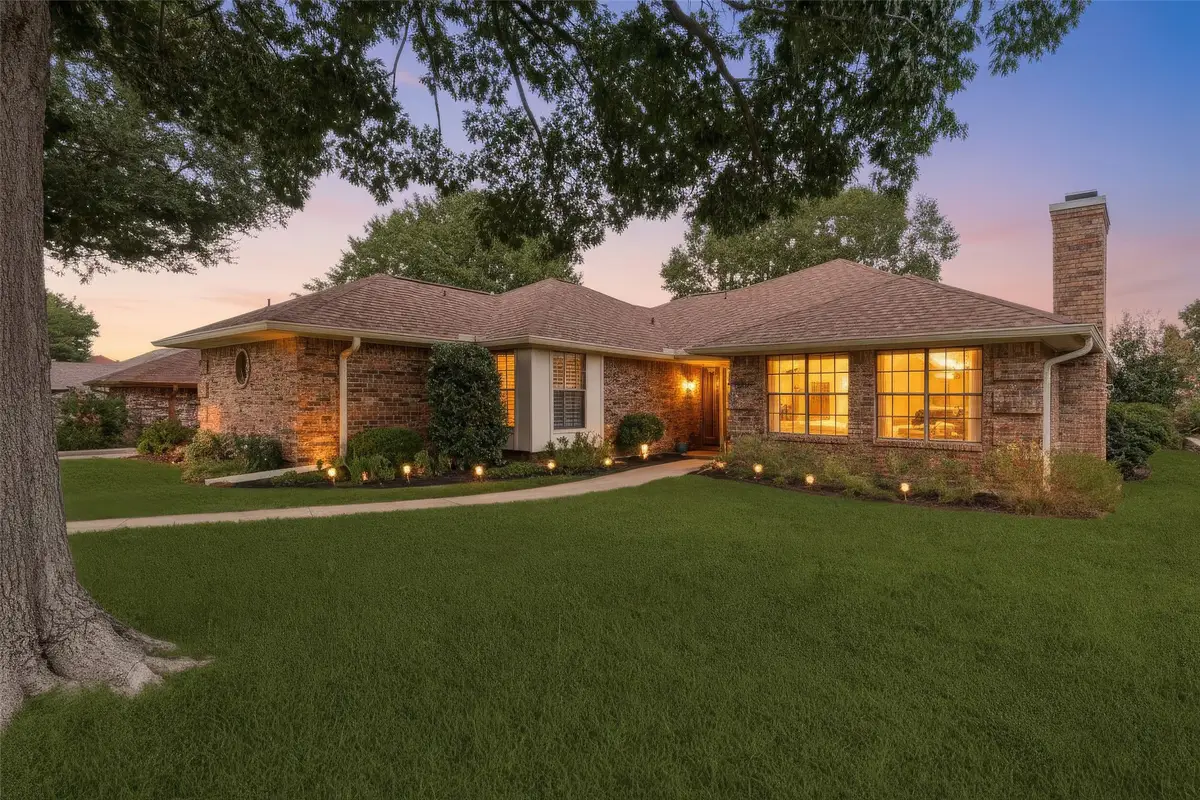 2213 Ridgewood, Bedford, TX 76021 - #1