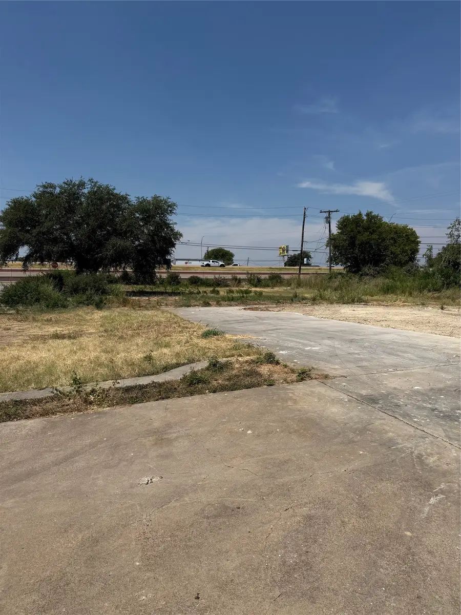 862 S Interstate 35, Lancaster, TX 75146 - #3