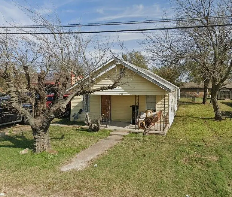 208 S Church Street, Elm Mott, TX 76640 - #1