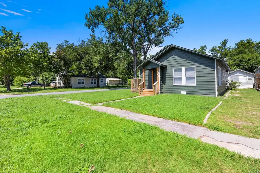 1020 S 23rd, Temple, TX 76504 - #2