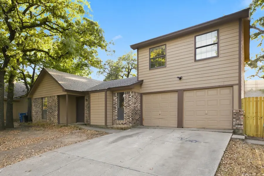 721 Timberoaks Drive, Azle, TX 76020 - #3