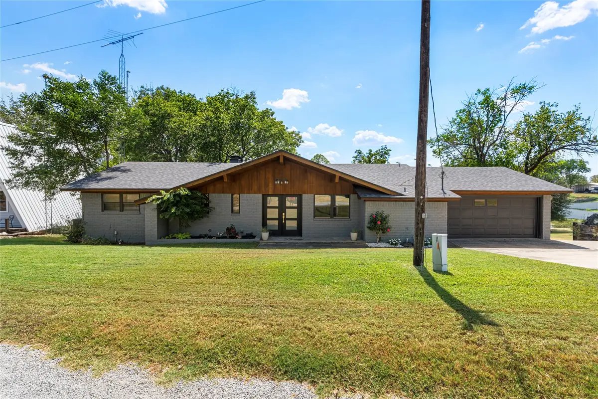 80 Bayside Circle, Gainesville, TX 76240 - #1