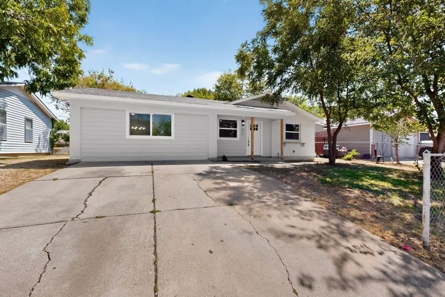 4841 Eastover Avenue, Fort Worth, TX 76119 - #3