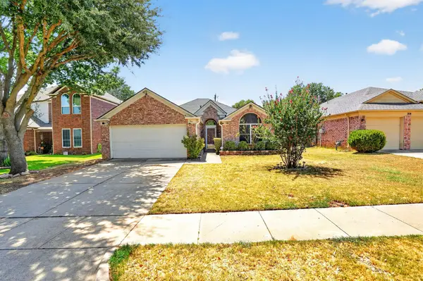 306 Branch Bend, Euless, TX 76039