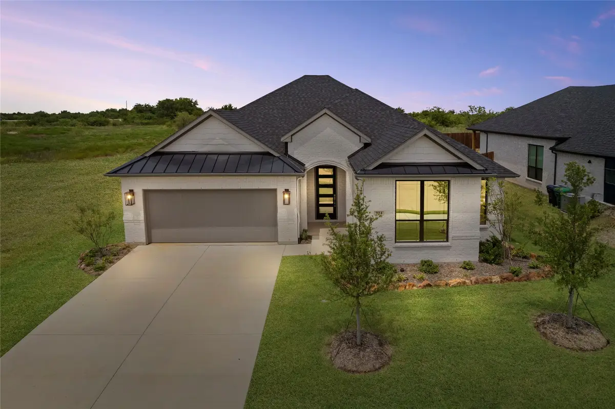 904 Beall Street, Denton, TX 76207 - #1