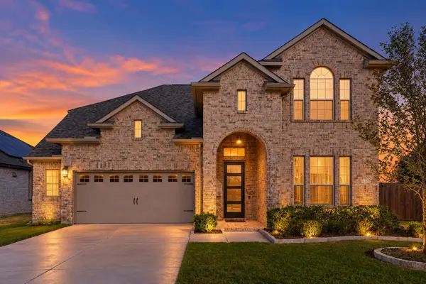 1830 Silver Birch Road, Waxahachie, TX 75165