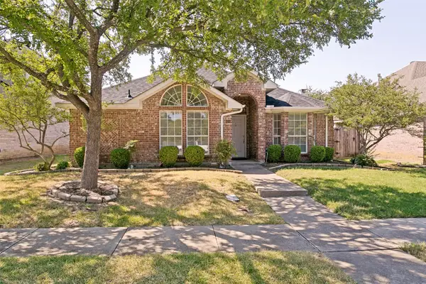 513 Creek Court, Lewisville, TX 75067