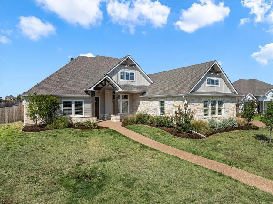 324 Stone Manor Drive, McGregor, TX 76657 - #3