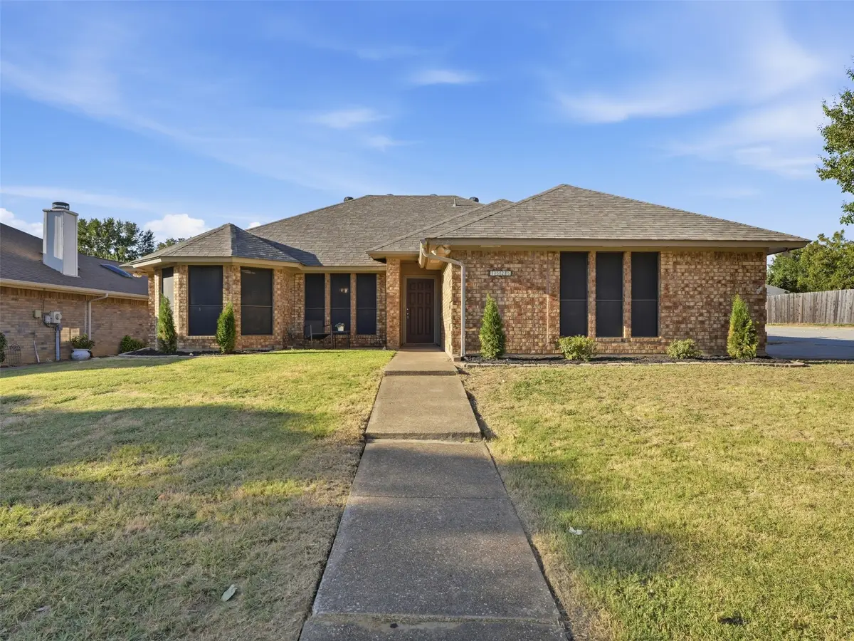 7525 Sean Drive, North Richland Hills, TX 76182 - #1