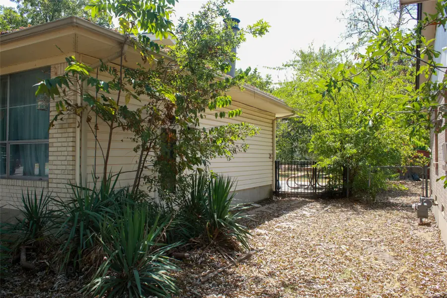 1417 Williamsburg Road, Greenville, TX 75401 - #3