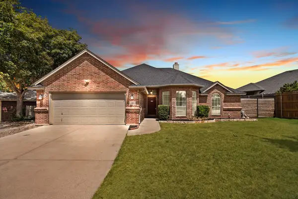 137 Hirth Drive, Crowley, TX 76036