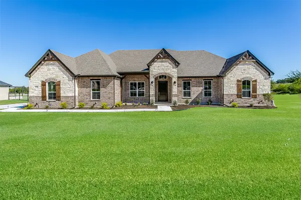 1014 Gonzollas Road, Springtown, TX 76082
