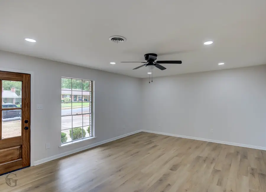 2804 Lynda Lane, Shreveport, LA 71118 - #3