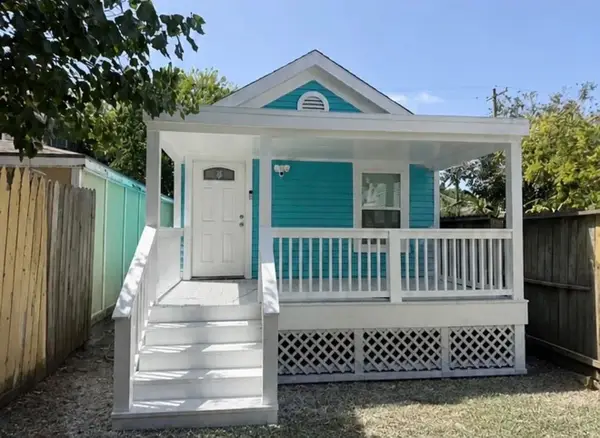 2505 Avenue L, Galveston, TX 77550