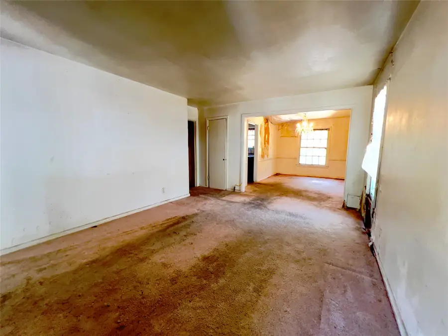 1323 S Denley Drive, Dallas, TX 75216 - #3
