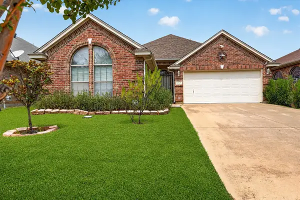 8955 River Falls Drive, Fort Worth, TX 76118